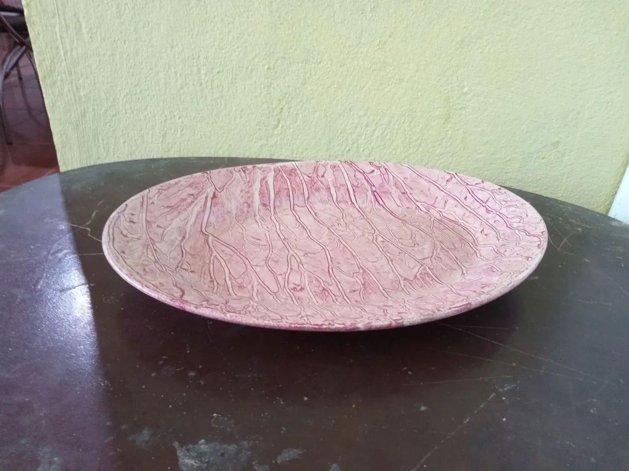 Prato oval de cerâmica 
