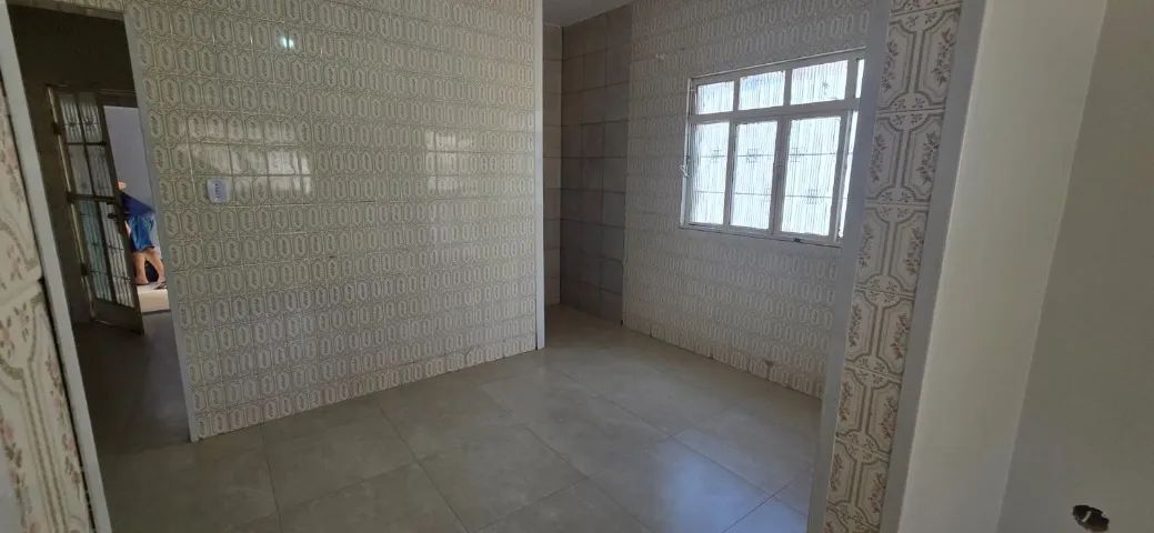 Aluga-se uma casa com 3 quartos na Qd. 05 do Setor Leste - Foto 5