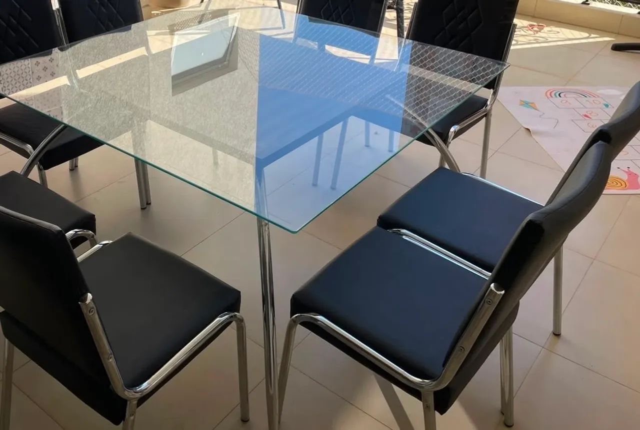 Mesa com 8 cadeiras  - Foto 4