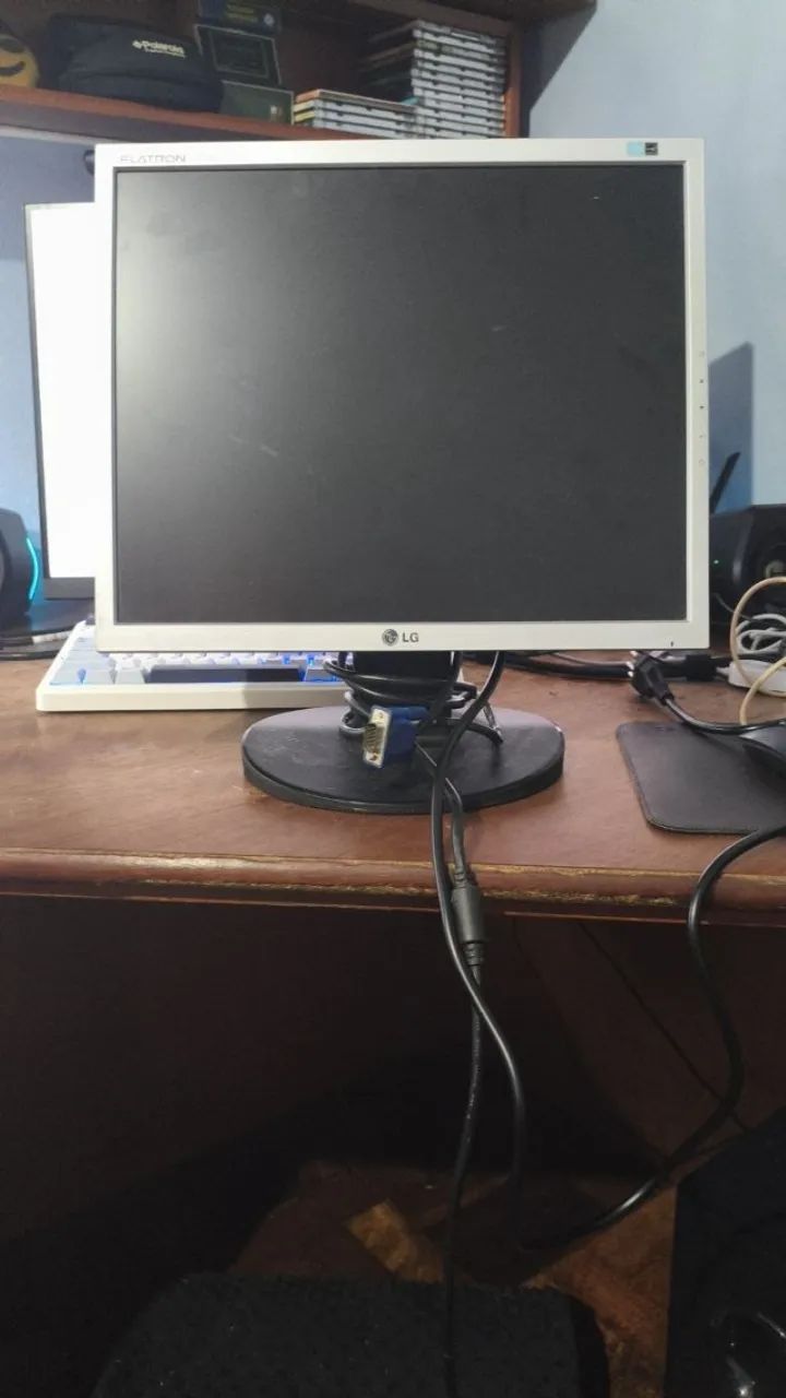 Monitor LG Flatron L1752S-SF 17" LCD Funcionando - Foto 3