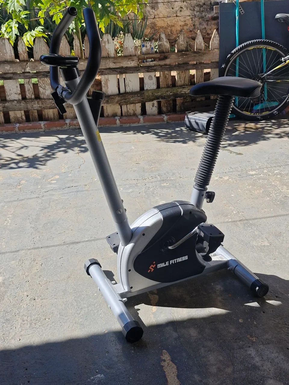 Bicicleta ergometrica pouco usada!  - Foto 2