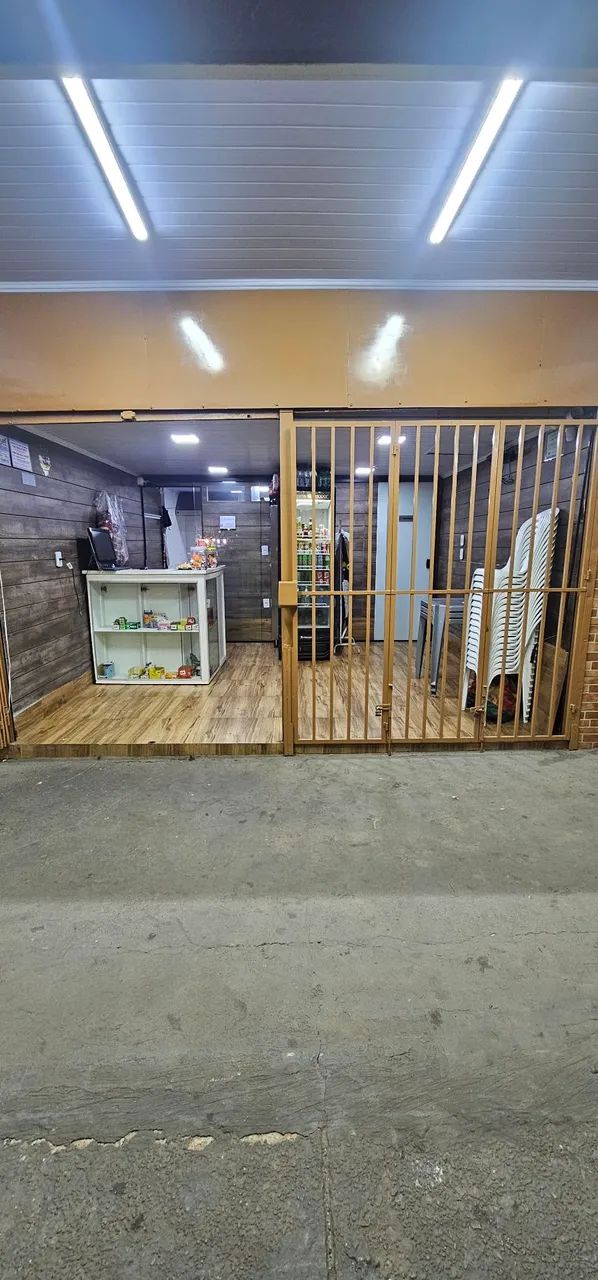 VENDO LANCHONETE, RESTAURANTE NA CEILÂNDIA. 