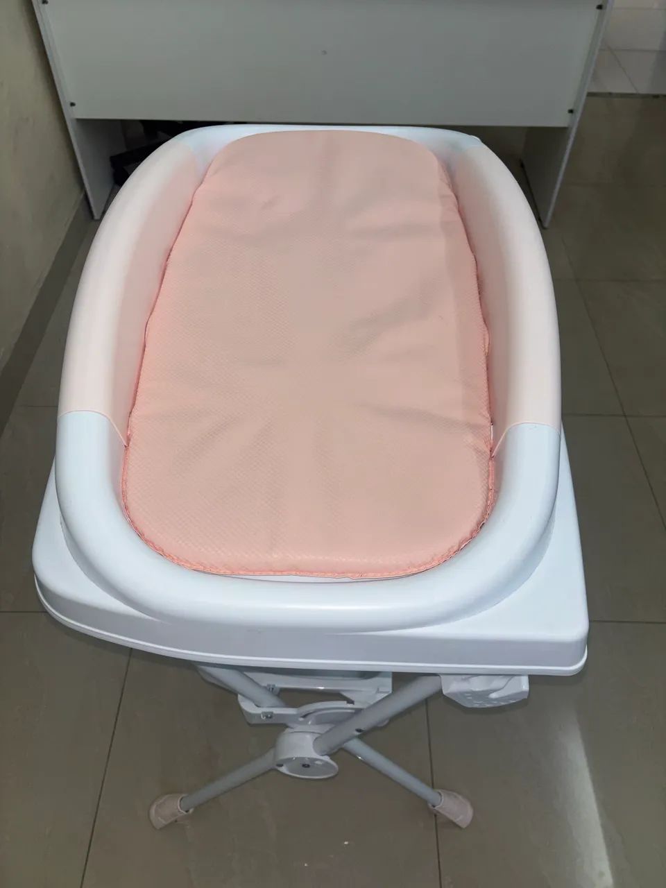 Banheira de bebê usada poucas vezes  - Foto 2
