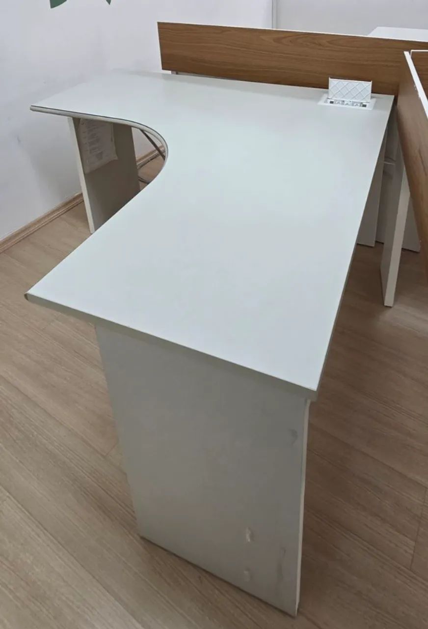 Conjunto 4 mesas de escritório - Foto 3