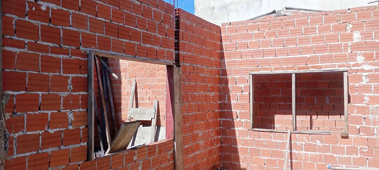 VENDO CASA NO BAIRRO CAXIMBA 