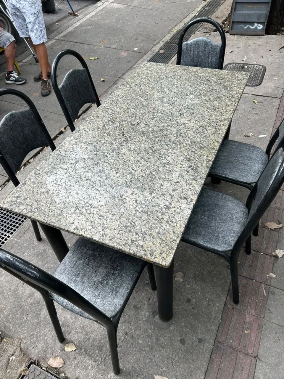 Mesa de Granito 6 cadeiras - Foto 2