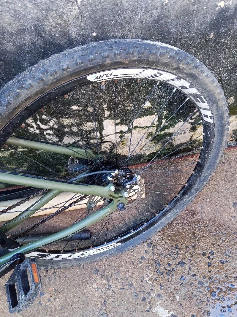 BICICLETA ARO 29 SEMI NOVA CHAMA QUE SA NEGÓCIO  - Foto 5