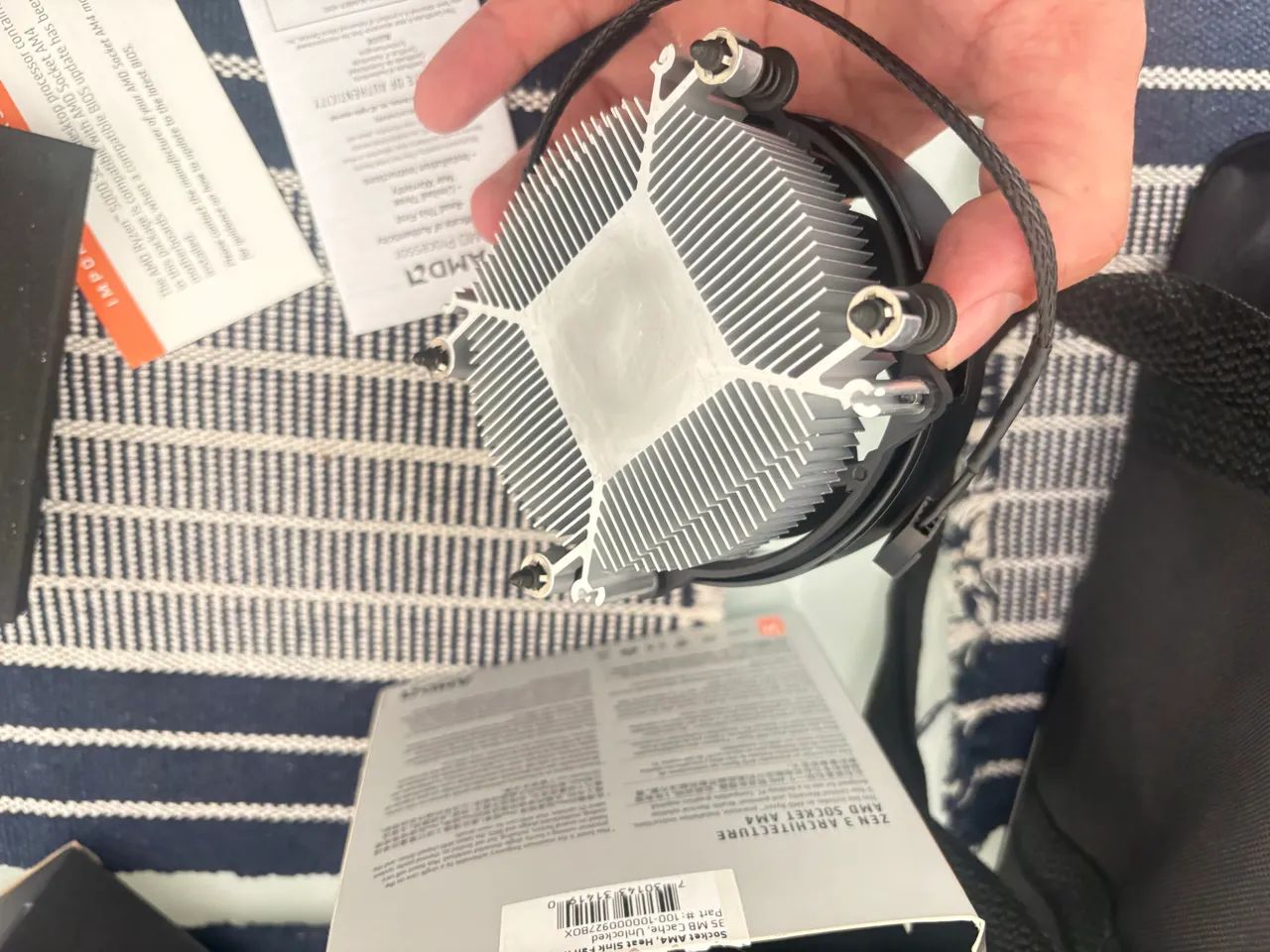 Processador Ryzen 5 5600 usado com caixa e cooler original - Foto 2