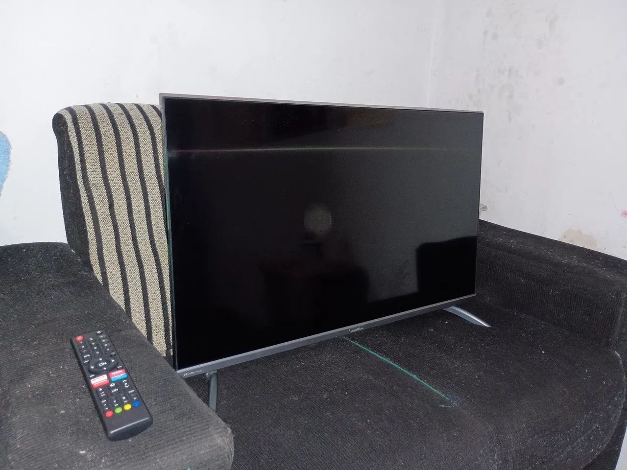 Vendo tv smart Britânia 32 polegadas semi nova  - Foto 2