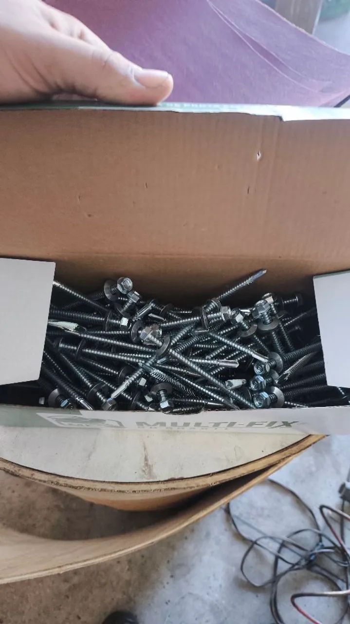 11 caixas de parafuso auto brocante para telha sanduíche 