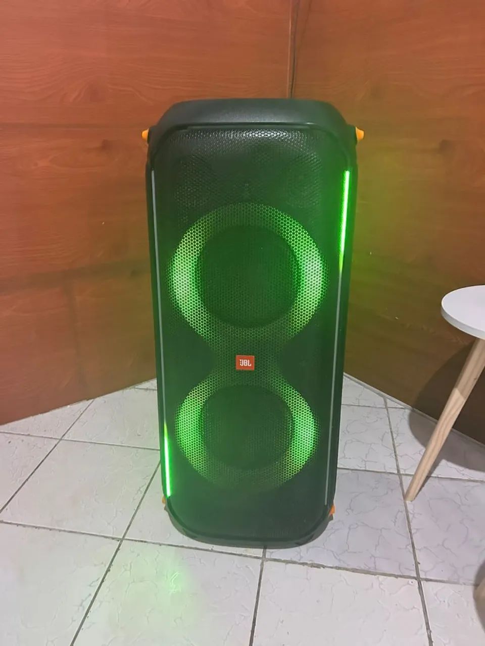 Caixa de som jbl 710 Partybox - Foto 5