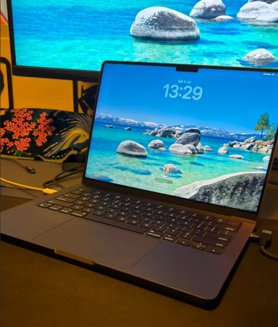 MacBook Pro 14 M3 Pro (Space Black) - 18GB / 512GB - Estado de