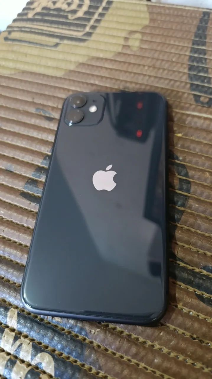 ? **iPhone 11 Preto - 64GB **  - Foto 3