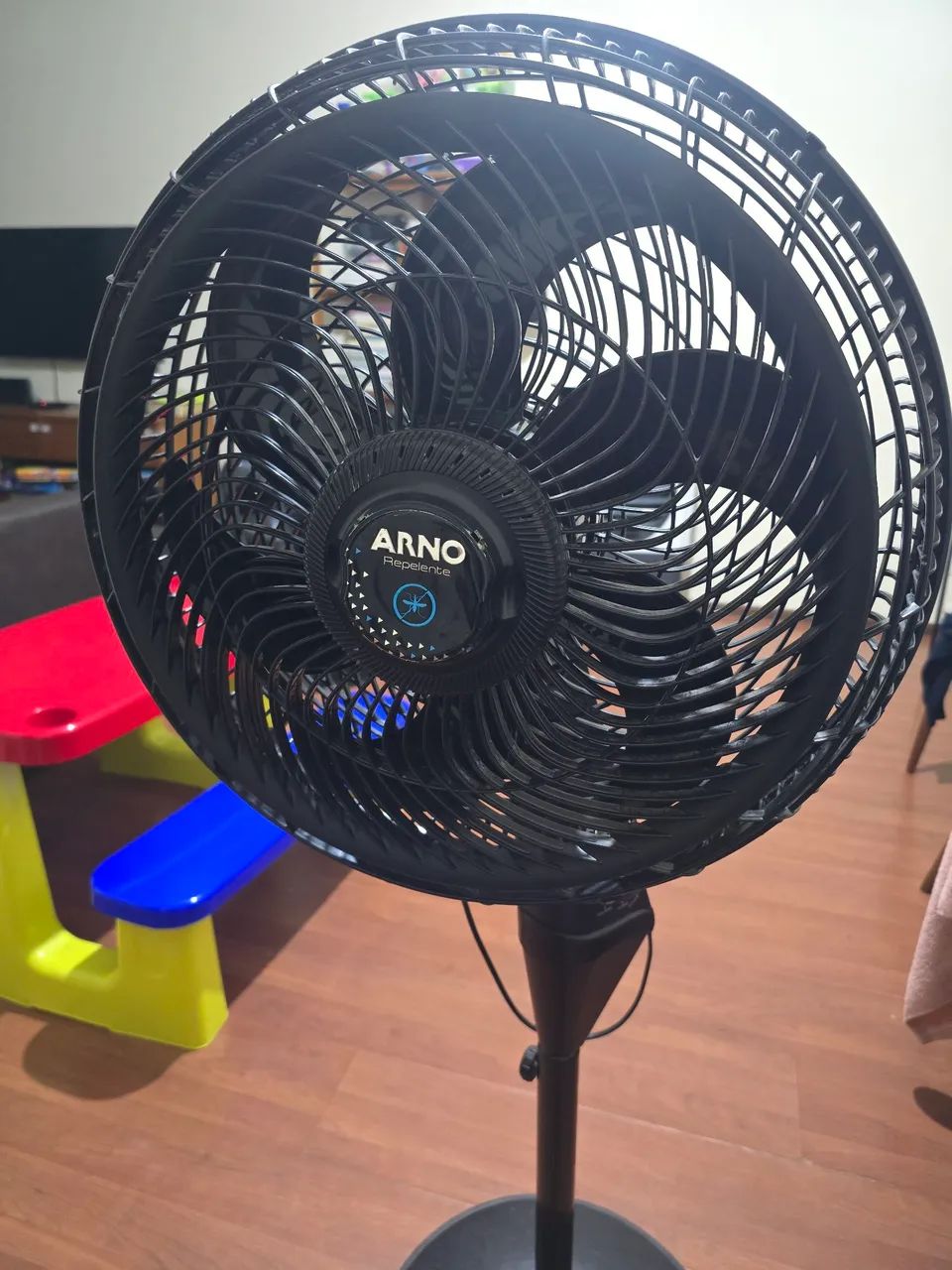 Ventilador Arno com função repelente - Foto 2