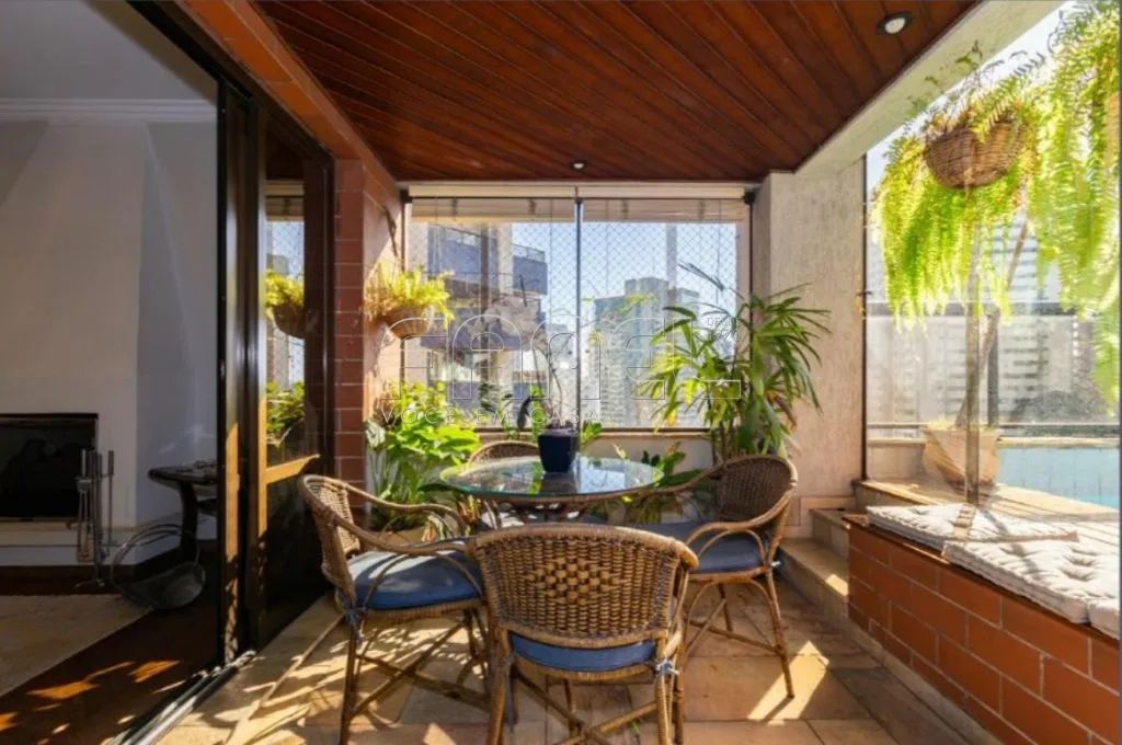Apartamento com Piscina privativa | Vila Andrade.