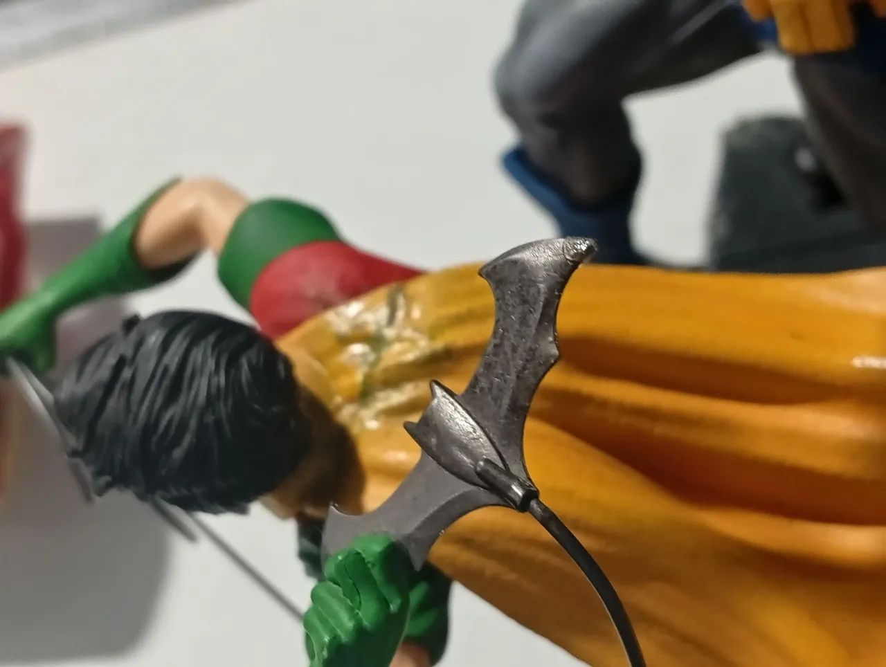 Action Figure Batman E Robin Deluxe Iron Studios By Ivan Reis 1/10 (Usado) - Foto 3