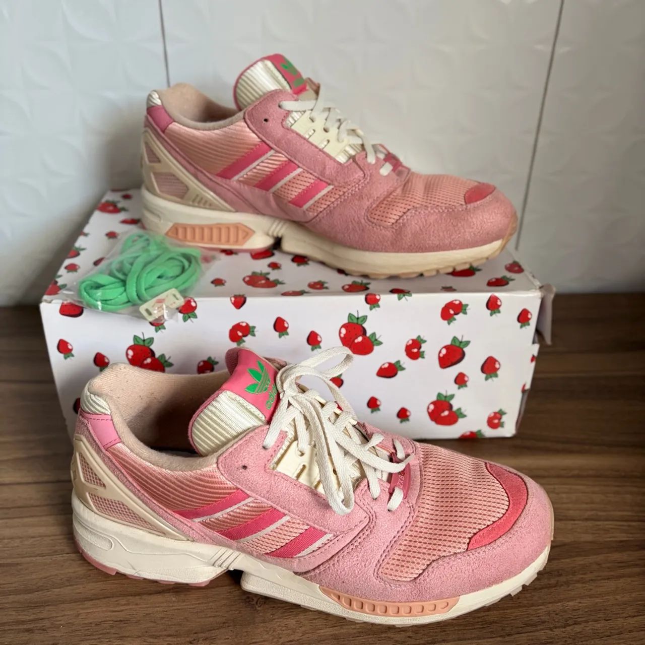 tênis adidas zx 8000 strawberry latte 44 - Calçados - Timbí