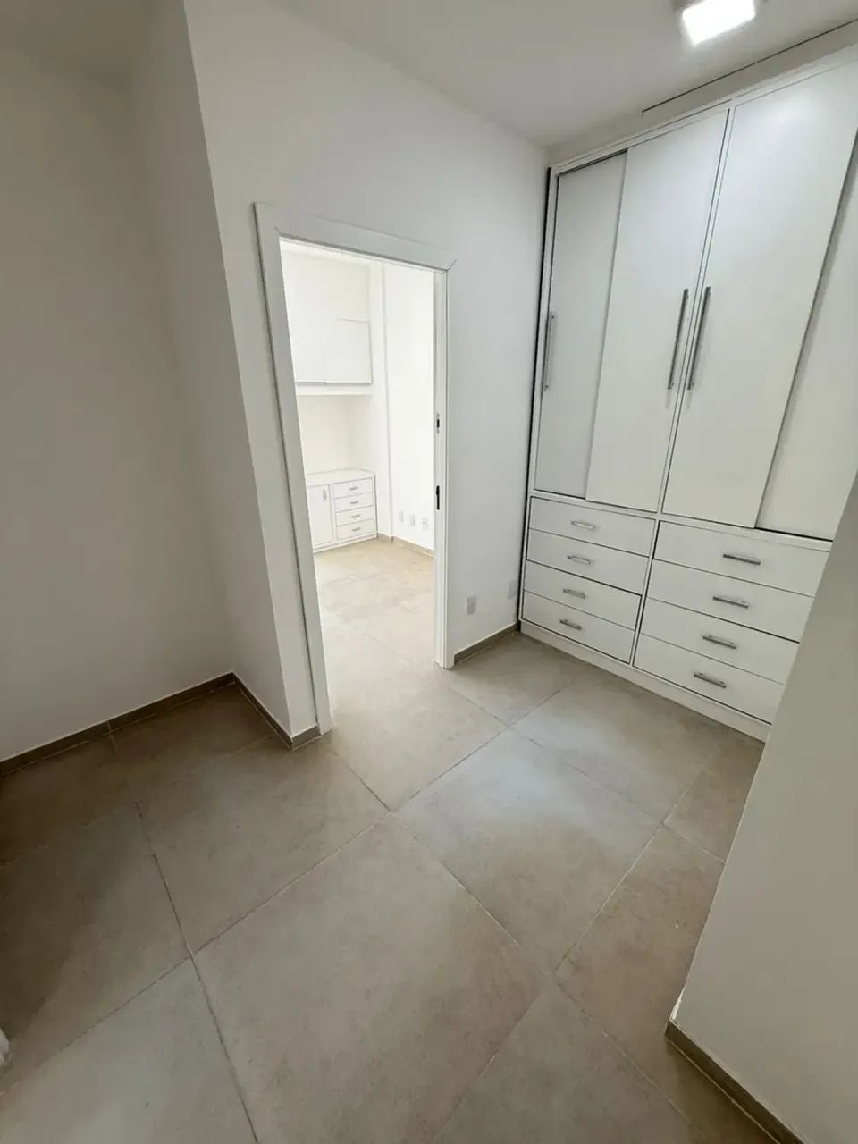VENDO SALA COMERCIAL PROJETADA  29 M² E VAFA DE GARAGEM| R$ 199.000,00 - Foto 4