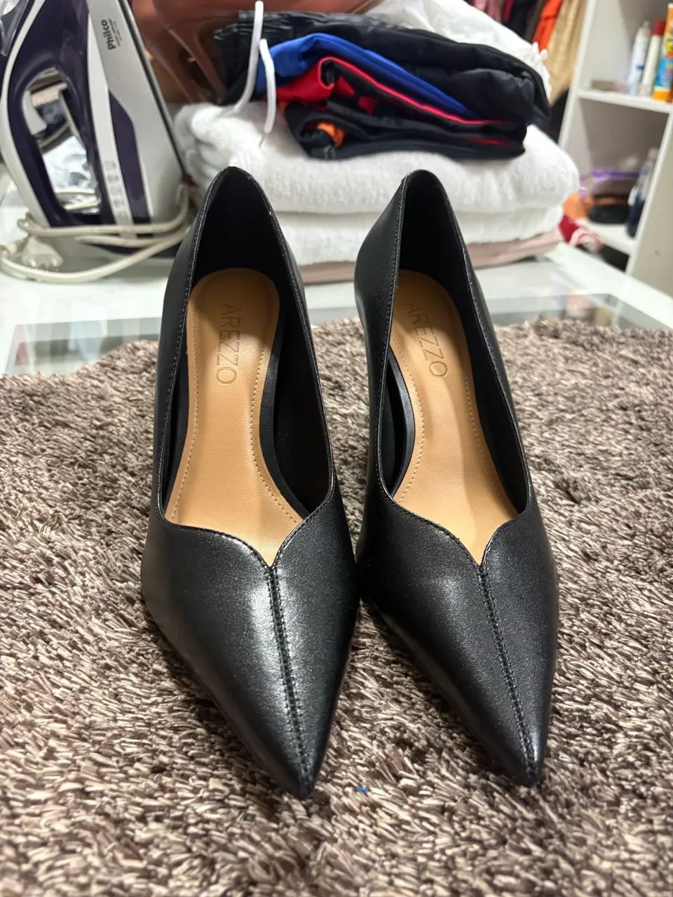 scarpin couro preto AREZZO - Foto 3