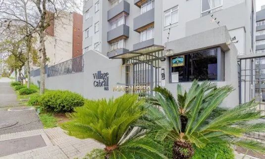 Apartamento no Cabral, 3 quartos, 2 vagas. - Foto 2