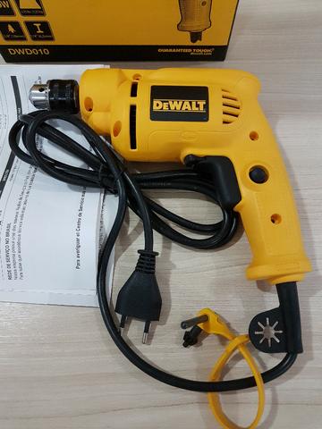 Furadeira DeWalt DWD010 1/4 6,5mm 380W Vvr 0-3600 RPM 220V Amarela - Foto 2