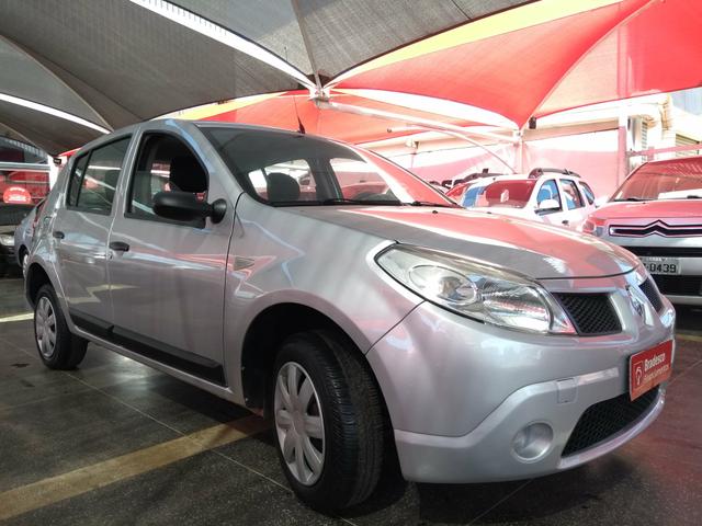 Sandero 1.0 2008/2009 Financio Aceito Troca Temos Palio Gol Punto Uno Siena Ka Celta Clio - Foto 18
