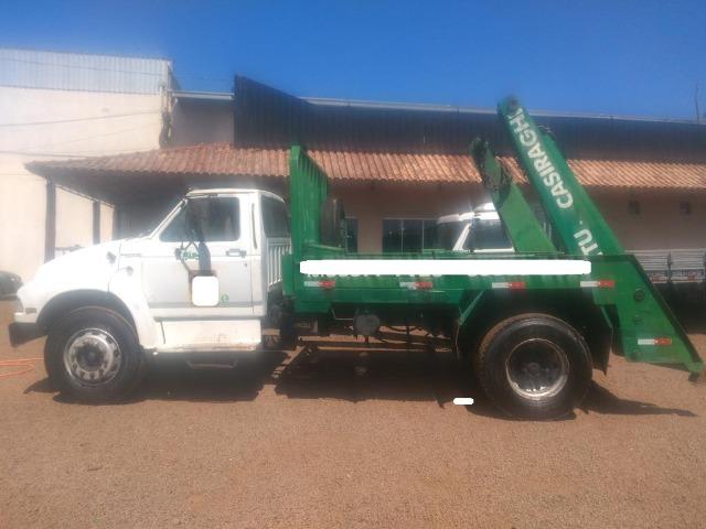 Ford F14000 poliguindaste - Foto 7