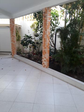 Casa ampla c/piscina /Porcelanato/projetados/prox. ao Posto gasolina itapiraco(Aluguel) - Foto 6