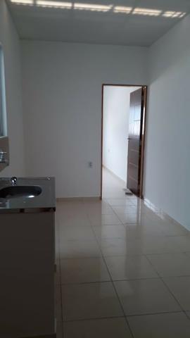 Alugo 02 pequenos apartamentos, primeira locação - Foto 13
