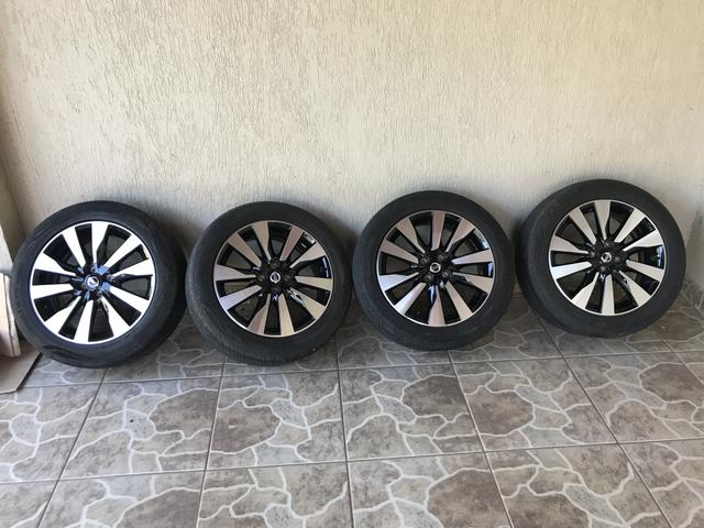 Rodas originais da Nissan Kicks aro 17