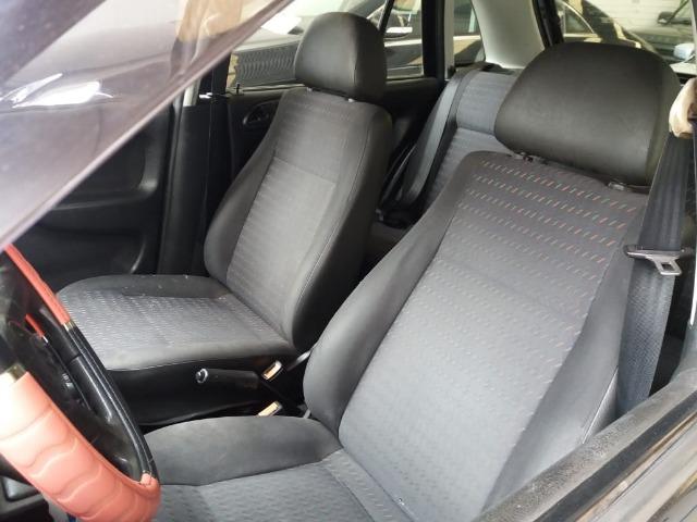 Volkswagem Gol GIII 2005 4 portas alcool - Foto 4