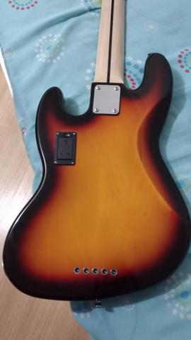 Fender jazz Bass ativo 5c - Foto 3