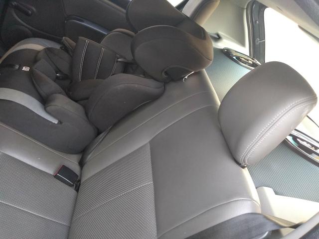 Sandero - Foto 4