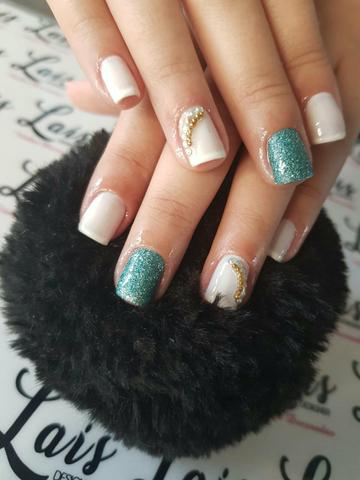 Promoção Manicure e Pedicure