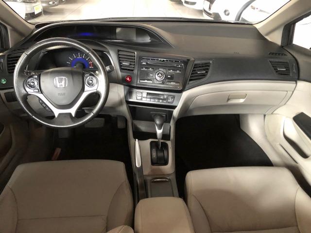Civic LXR 2015, automático, 32.000km, pneus novos, revisões na Honda - Foto 6