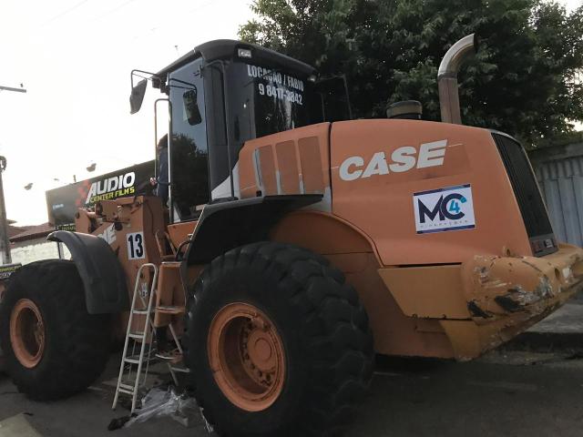 Pa carregadeira case 821 E