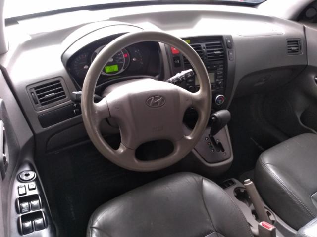 HYUNDAI TUCSON 2.0 MPFI GL 16V 142CV 2WD GASOLINA 4P AUTOMATICO. - Foto 6