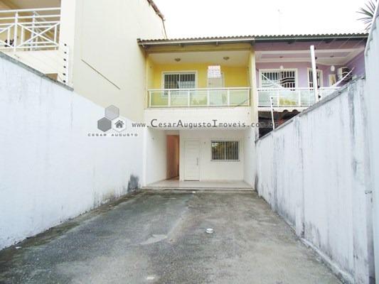 Excelente casa duplex solta com 03 suítes na Lagoa Redonda
