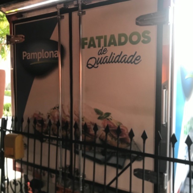 HR REFRIGERADA