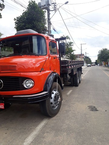 CAMINHÃO TRUCK 1313