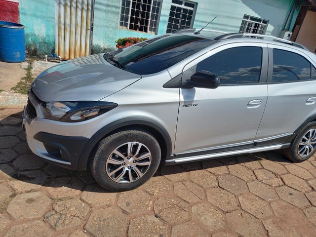 VENDO ONIX ACTIVE 1.4 17/17 TOP DE LINHA CARRO IMPECÁVEL