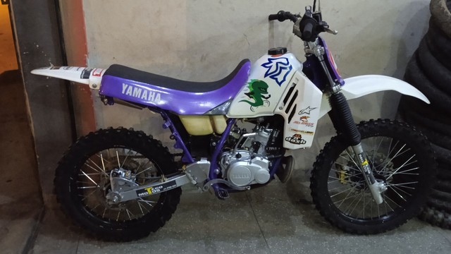 Yamaha DT 200 R - R$ 2.600,00, Moto para trilha; documentos…