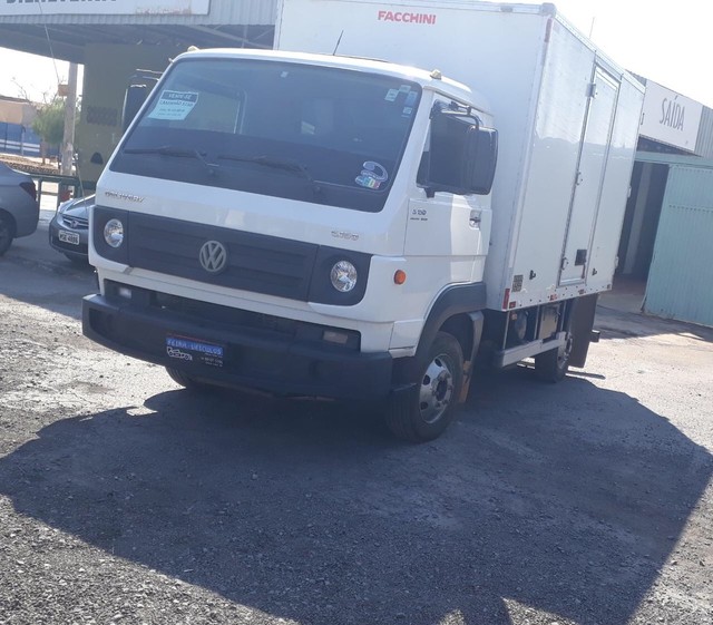 VENDE-SE ESSE CAMINHÃO MODELO 5.150