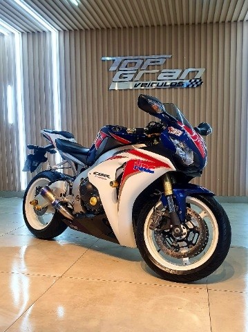 HONDA CBR 1000 RR FIREBLADE