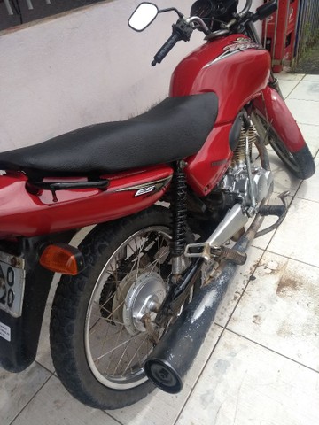 TITAN 2004 COMPLETA EM DIA