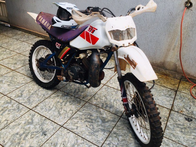 YAMAHA DT 180