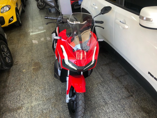 HONDA ADV