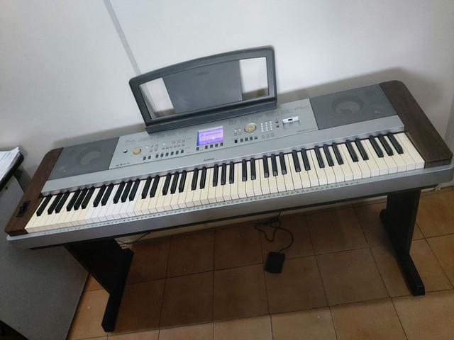 yamaha dgx 640 olx