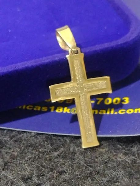 Pingente Ouro 18 kilates Cruz Lisa e Fosca 15 mm Peso 1.50 Gramas                          - Foto 2