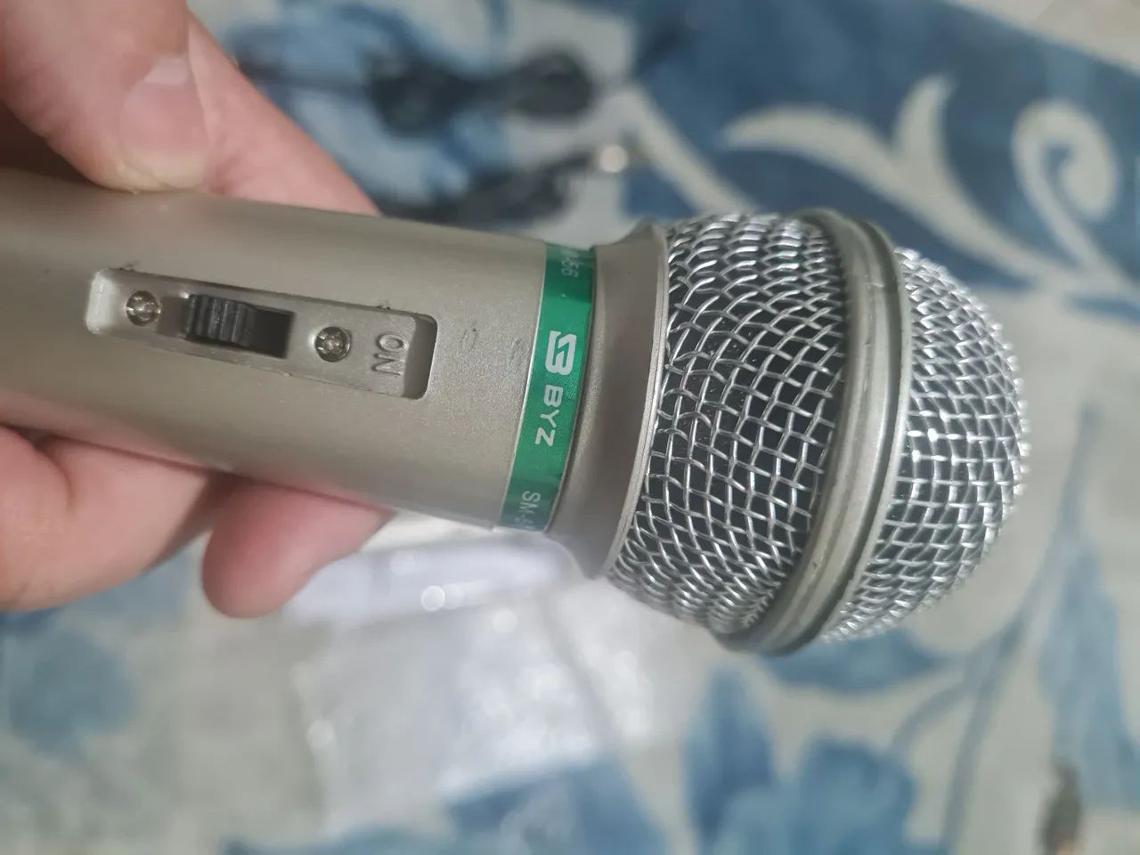 Microfone de fio ótimo estado para karaoke - Foto 4